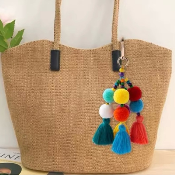 Bohe Plush Pompom Ball Keycahin Handmade Tassels Key Chain Purse Bag Charm - Picture 3 of 6